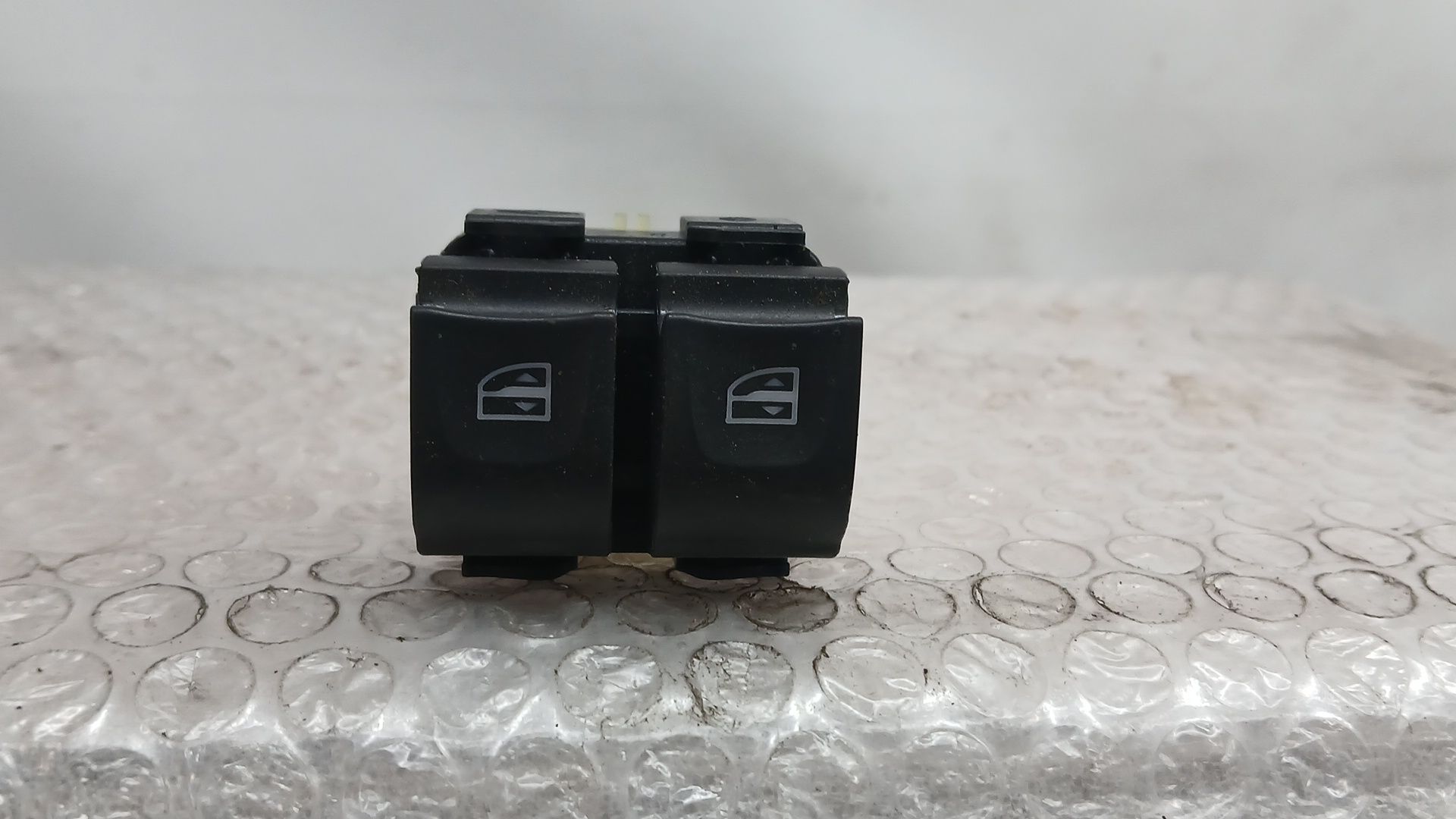 Mando Elevalunas Delantero Izquierdo para Renault Kangoo Iii Furgoneta/Monovolumen