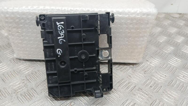 Caja Reles / Fusibles para Peugeot Rcz