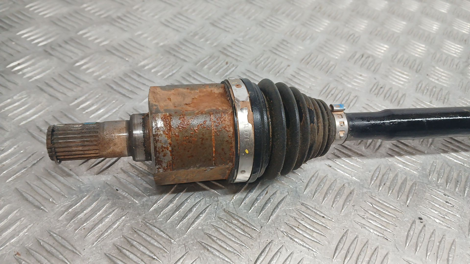 Transmision Delantera Derecha para Kia Stonic (Yb)