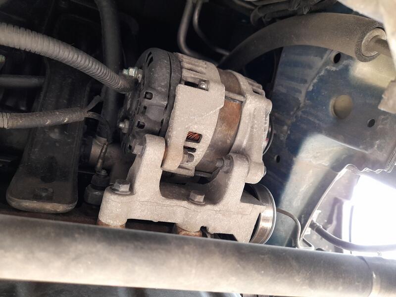 Alternador para Chevrolet Aveo / Kalos Hatchback (T250, T255)