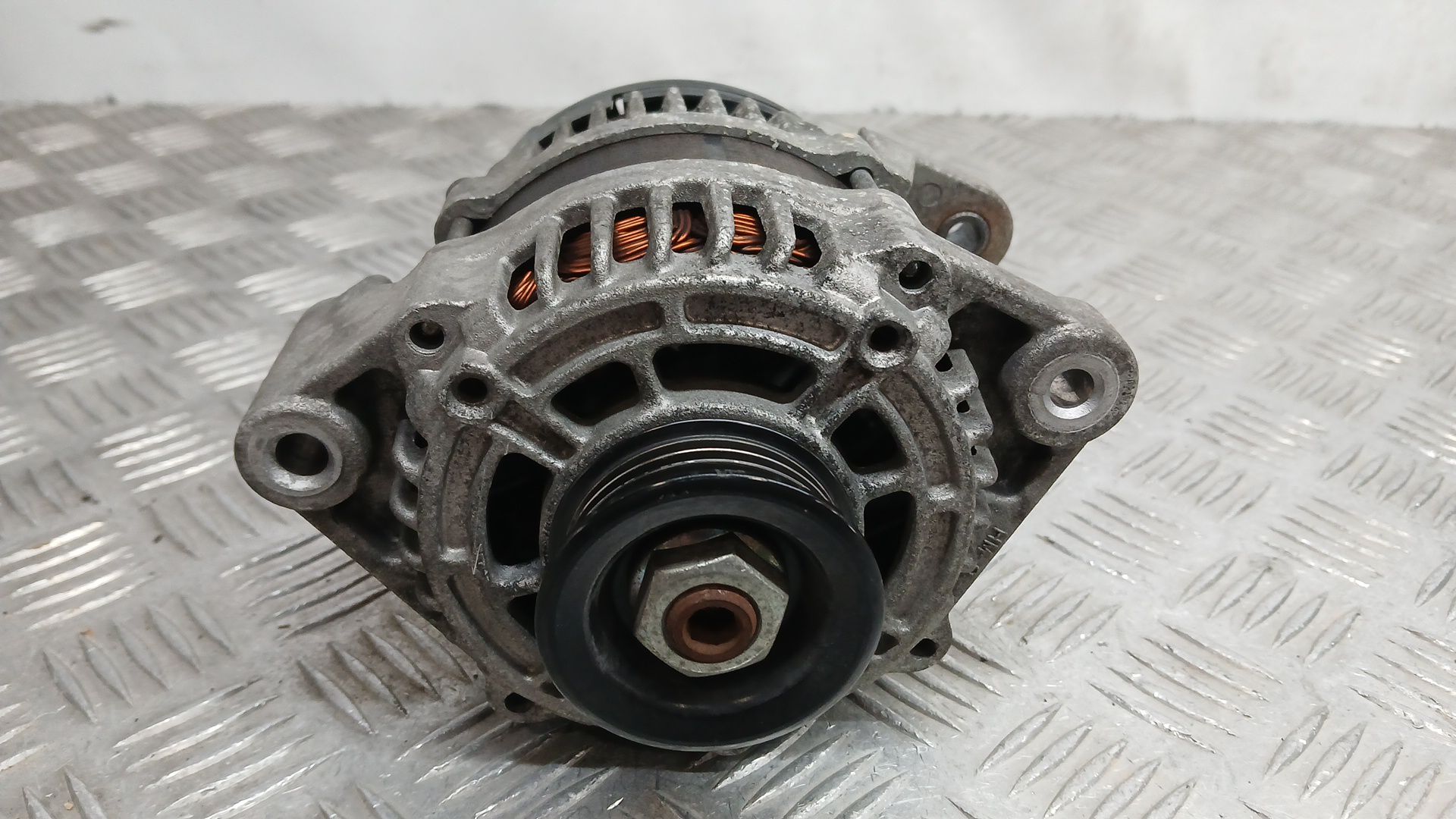 Alternador para Chevrolet Aveo / Kalos Hatchback (T250, T255)