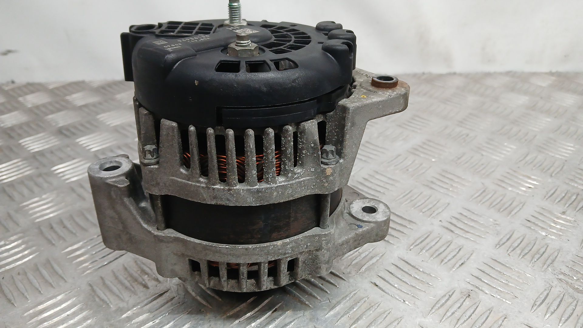 Alternador para Chevrolet Aveo / Kalos Hatchback (T250, T255)