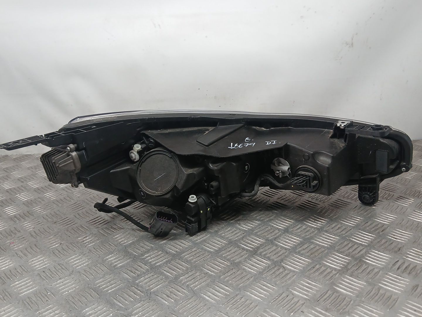 Faro Izquierdo para Mg Mg 3 (5Lfp)