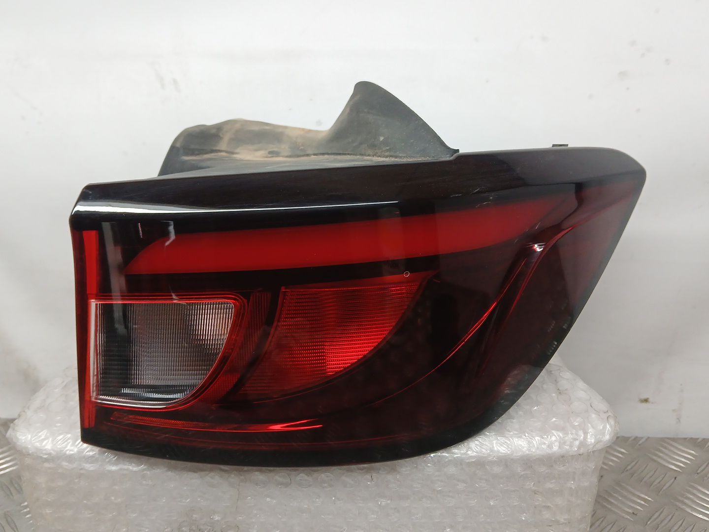 Piloto Trasero Derecho Exterior para Mg Mg 3 (5Lfp)