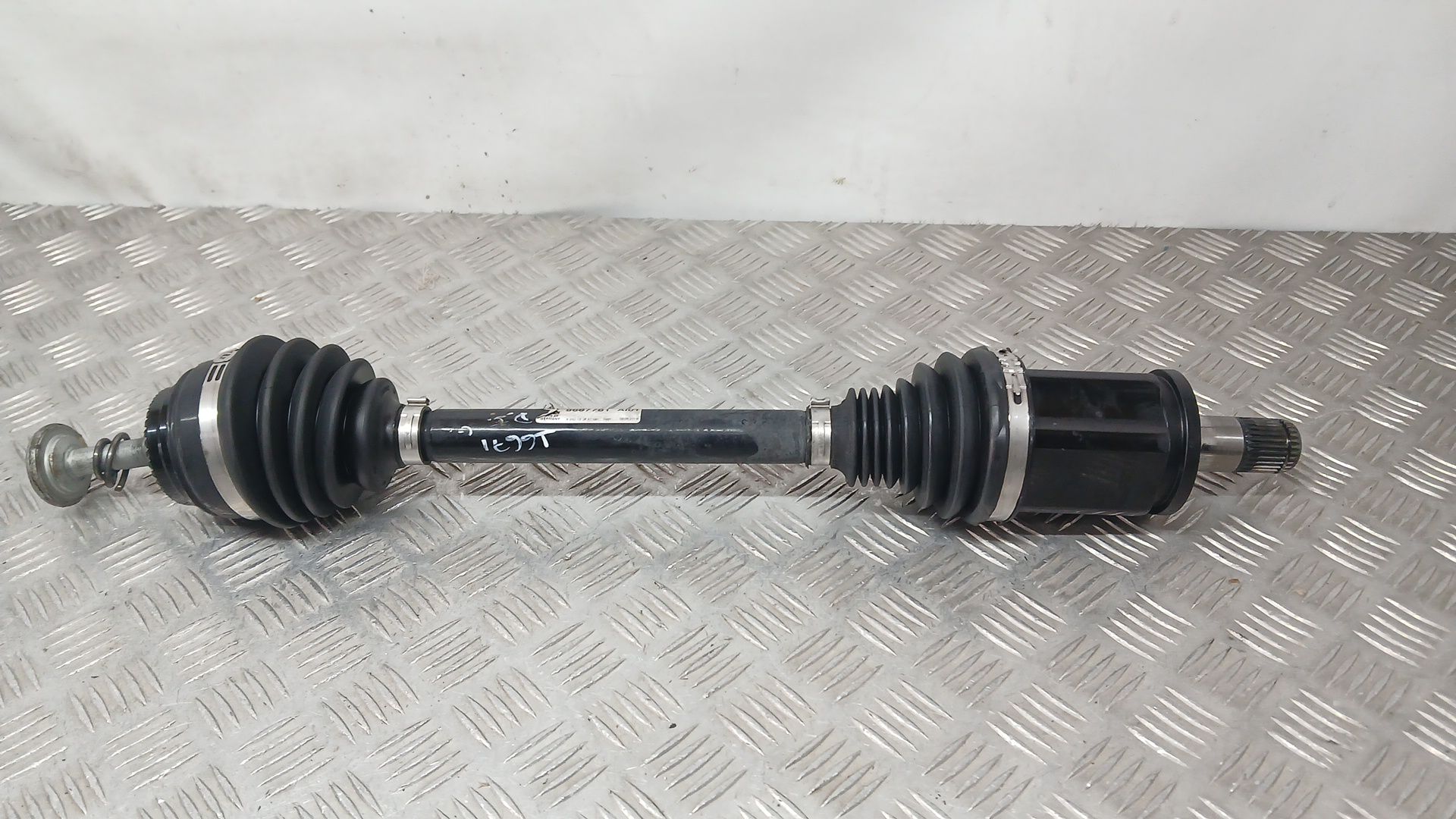 Transmision Delantera Izquierda para Bmw X3 (G01, F97, G08)
