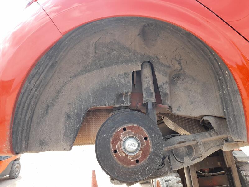 Plastico Pase Rueda Tras. Dch. para Peugeot 208 I (Ca_, Cc_)