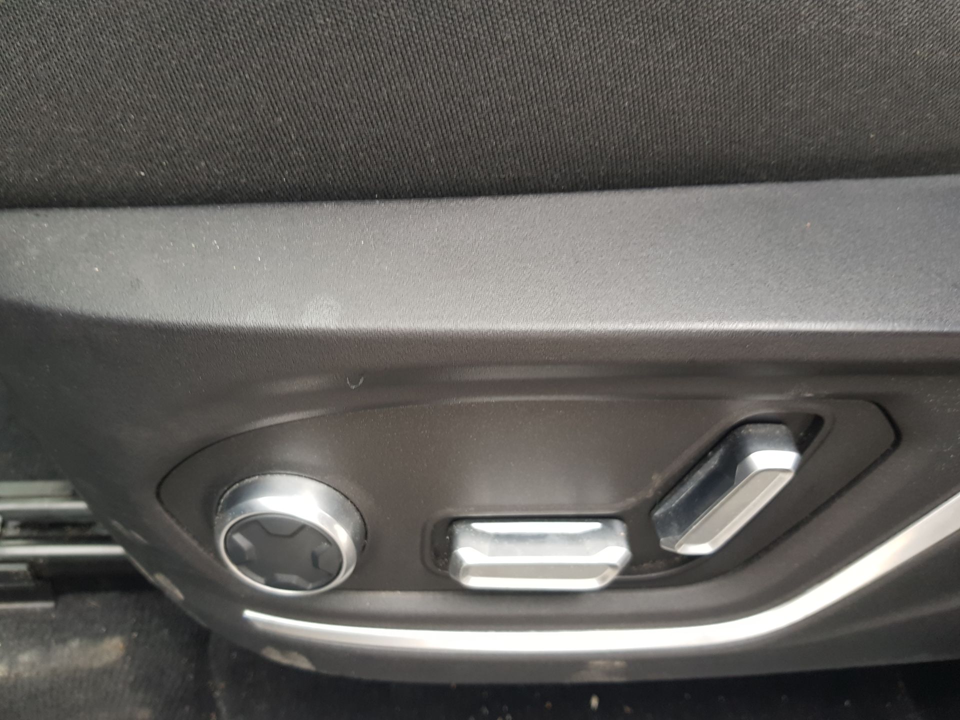 Asiento Delantero Izquierdo para Lynk & Co 01