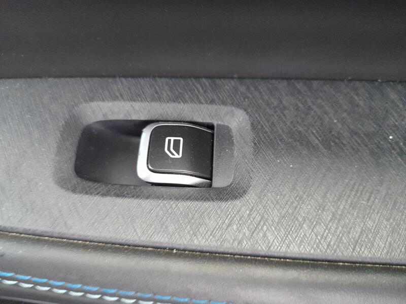 Mando Elevalunas Trasero Derecho para Lynk & Co 01