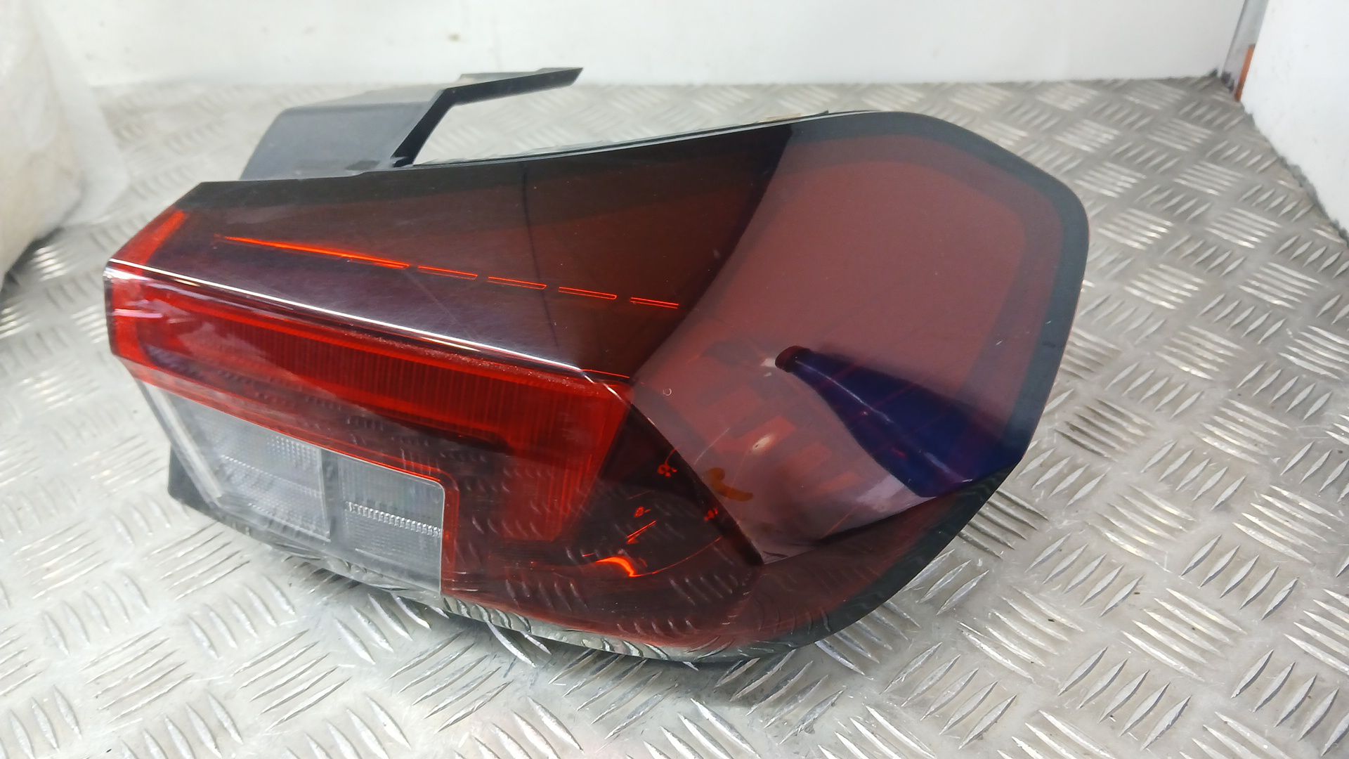 Piloto Trasero Derecho Exterior para Opel Corsa F (P2Jo)