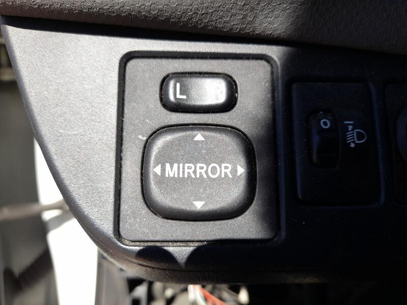 Mando Retrovisor para Toyota Yaris (_P13_)