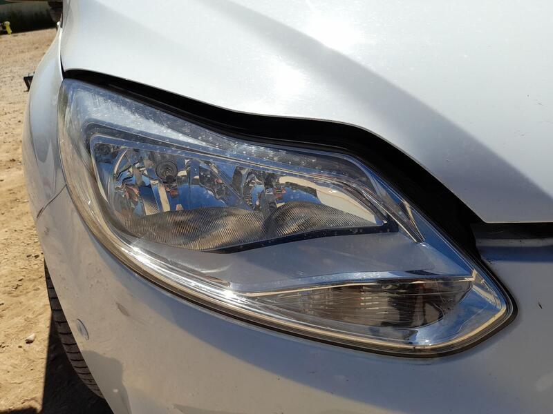 Faro Derecho para Ford Focus Iii
