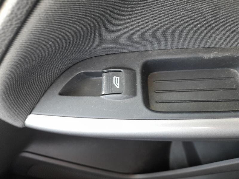 Mando Elevalunas Delantero Derecho para Ford Focus Iii