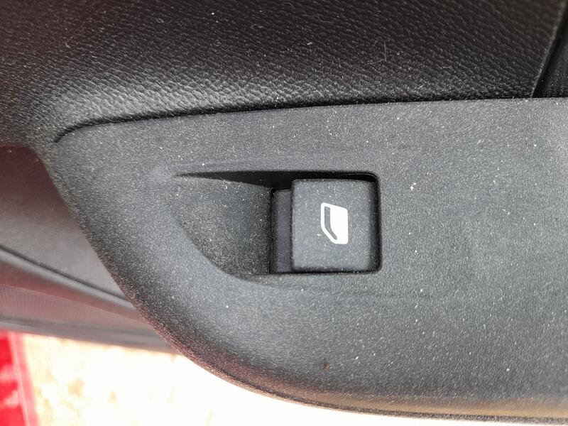 Mando Elevalunas Trasero Derecho para Opel Corsa F (P2Jo)