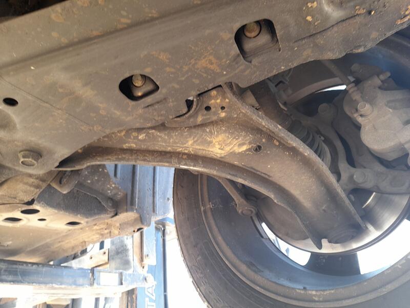 Brazo Suspension Inferior Delantero Izquierdo para Nissan Qashqai I (J10, Nj10)