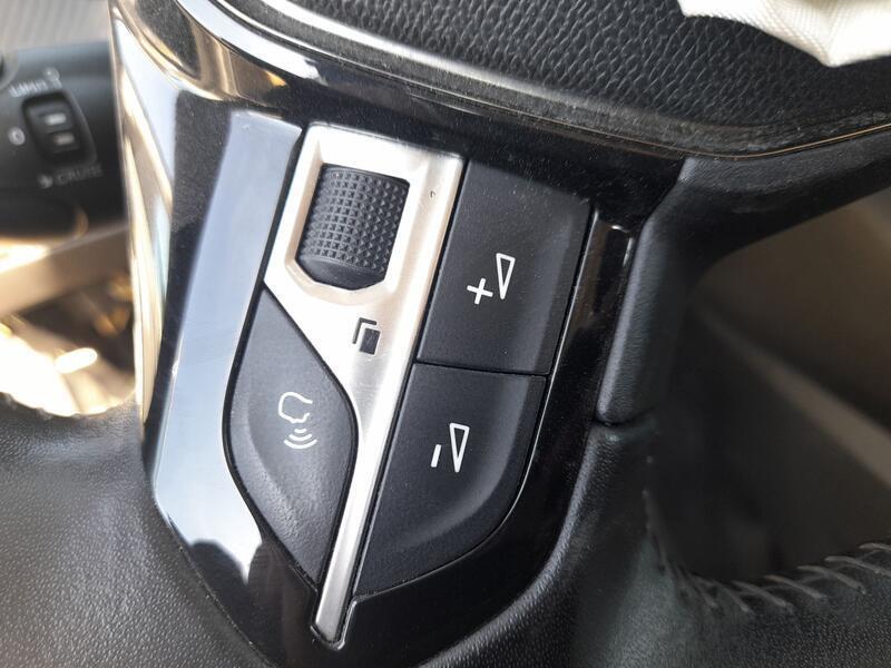 Volante para Peugeot 208 Ii (Ub_, Up_, Uw_, Uj_)