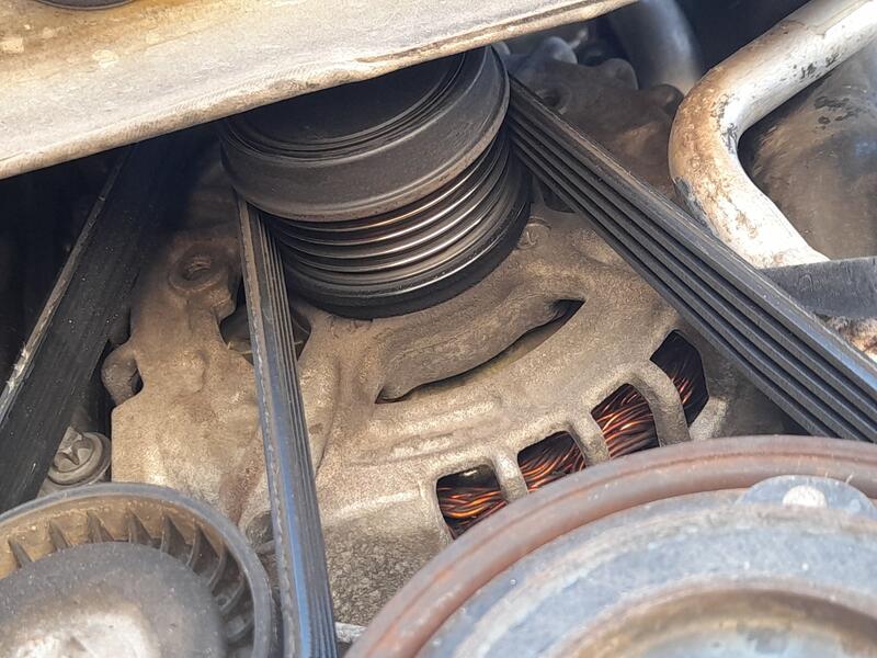 Alternador para Mercedes-Benz Cla (W117)