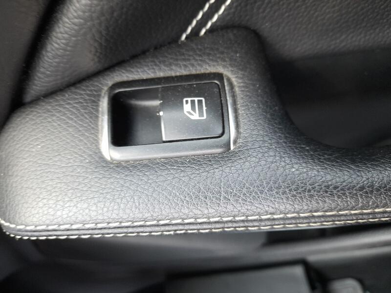 Mando Elevalunas Delantero Derecho para Mercedes-Benz Cla (W117)