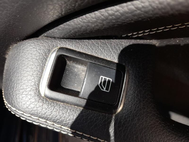 Mando Elevalunas Trasero Derecho para Mercedes-Benz Cla (W117)