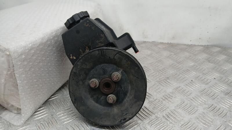 Bomba Direccion para Mercedes-Benz Clase C (W202)