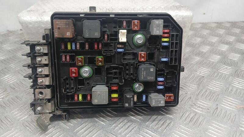 Caja Reles / Fusibles para Opel Astra K Lim. 5Türig
