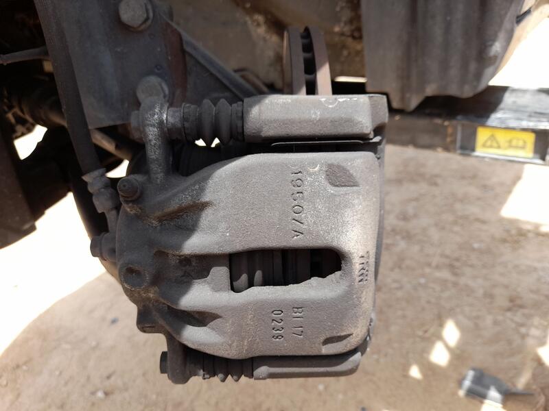 Pinza Freno Delantera Izquierda para Nissan Micra V (K14)