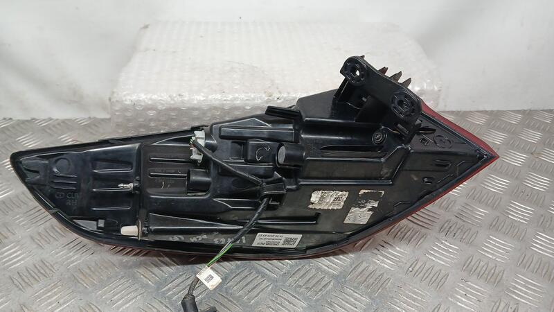 Piloto Trasero Derecho Exterior para Kia Xceed (Cd)