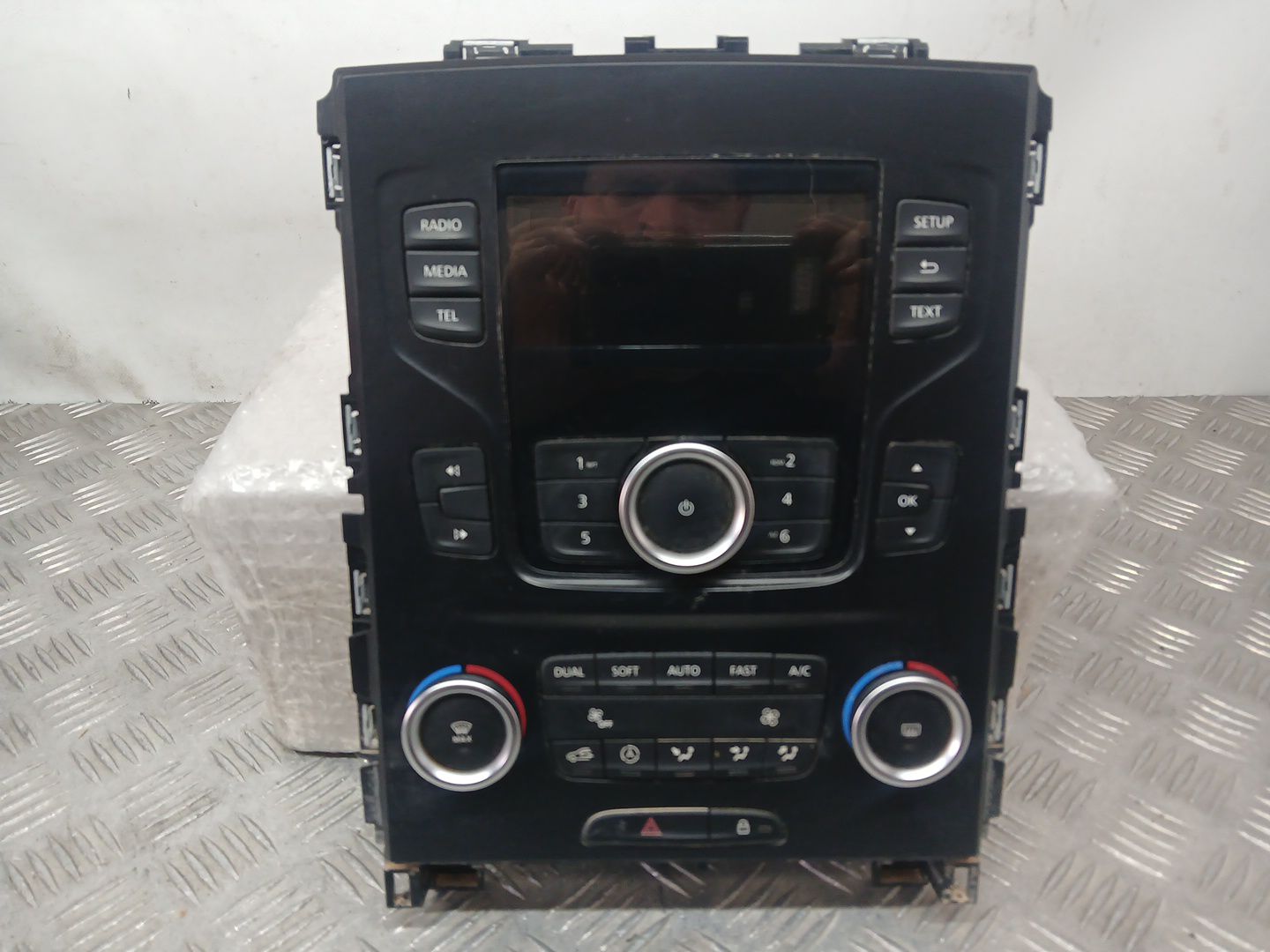 Sistema Audio / Radio para Renault Megane Iv Hatchback (B9A/M/N_)