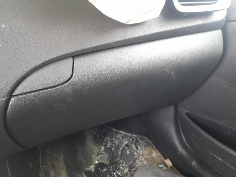 Guantera para Kia Cee'd (Jd)