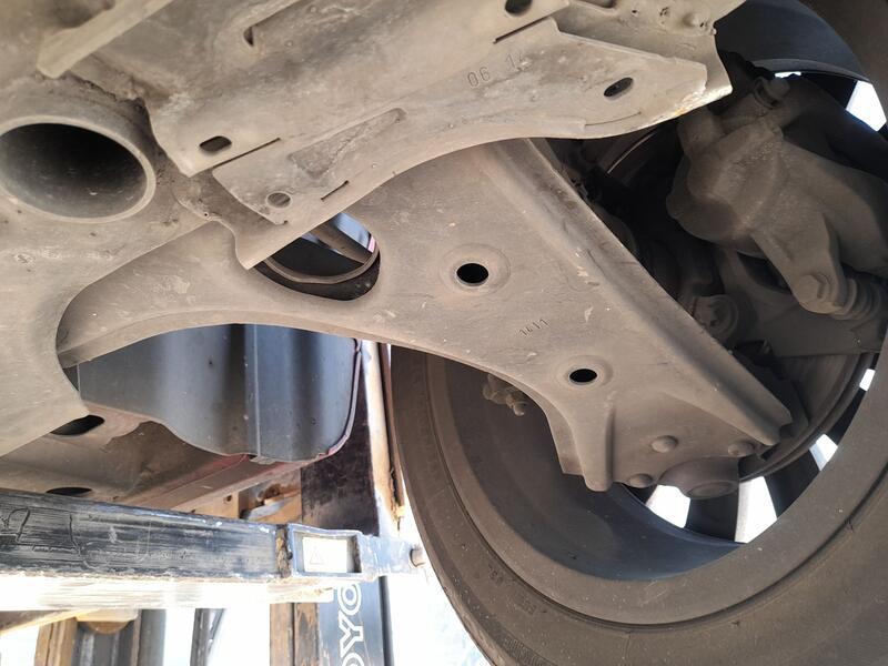 Brazo Suspension Inferior Delantero Izquierdo para Fiat 500L (351_, 352_)