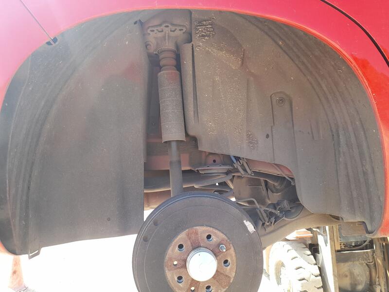Plastico Pase Rueda Tras. Dch. para Fiat 500L (351_, 352_)