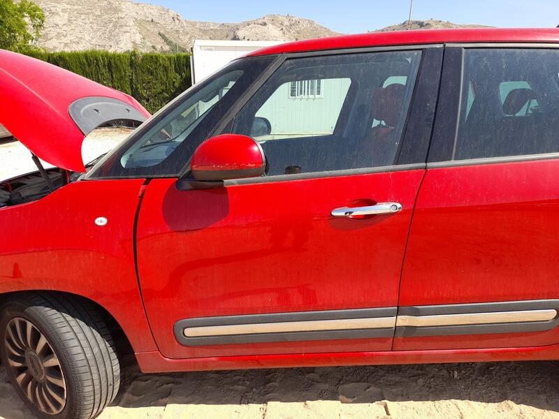 Puerta Delantera Izquierda para Fiat 500L (351_, 352_)