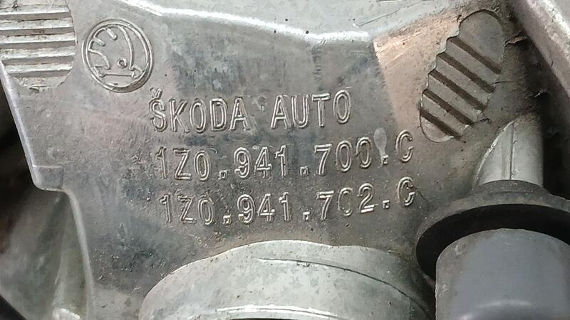 Faro Antiniebla Derecho para Skoda Octavia Ii (1Z3)