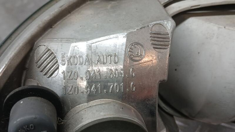 Faro Antiniebla Izquierdo para Skoda Octavia Ii (1Z3)