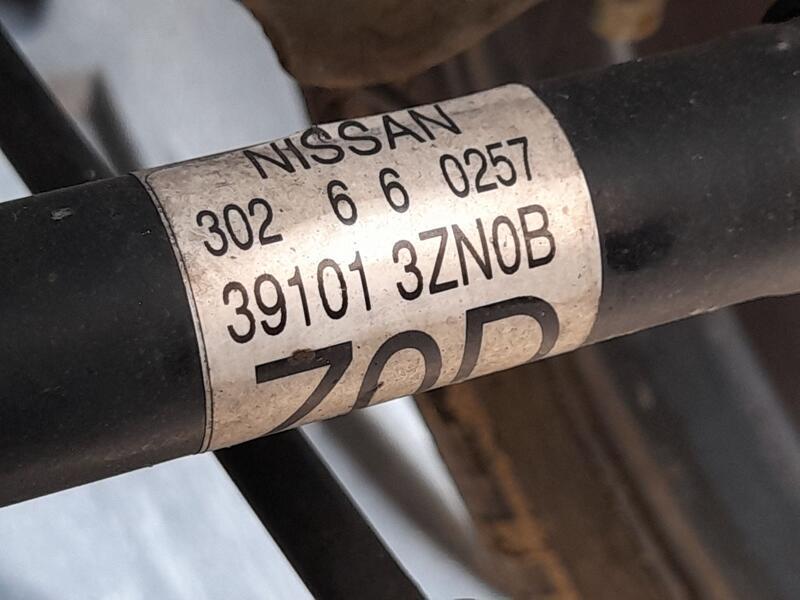 Transmision Delantera Izquierda para Nissan Pulsar Hatchback (C13)