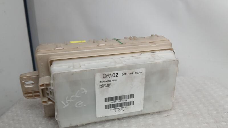 Caja Reles / Fusibles para Mitsubishi Space Star (A00)