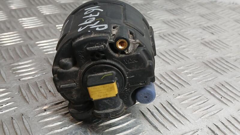 Faro Antiniebla Derecho para Nissan Juke (F15)