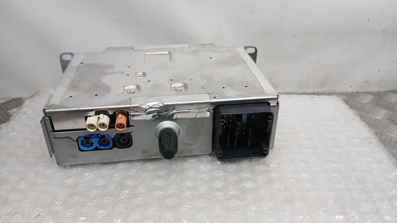 Sistema Audio / Radio para Peugeot 208 (P2)