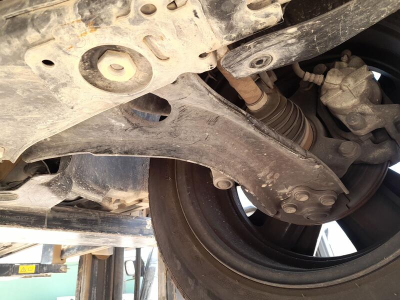 Brazo Suspension Inferior Delantero Izquierdo para Mitsubishi Asx (Vsx_, Vse_)