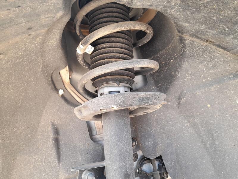 Amortiguador Delantero Izquierdo para Mercedes-Benz Gla (H247)