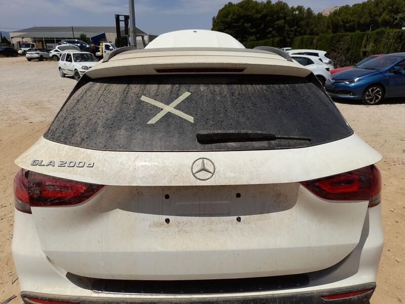 Porton Trasero para Mercedes-Benz Gla (H247)