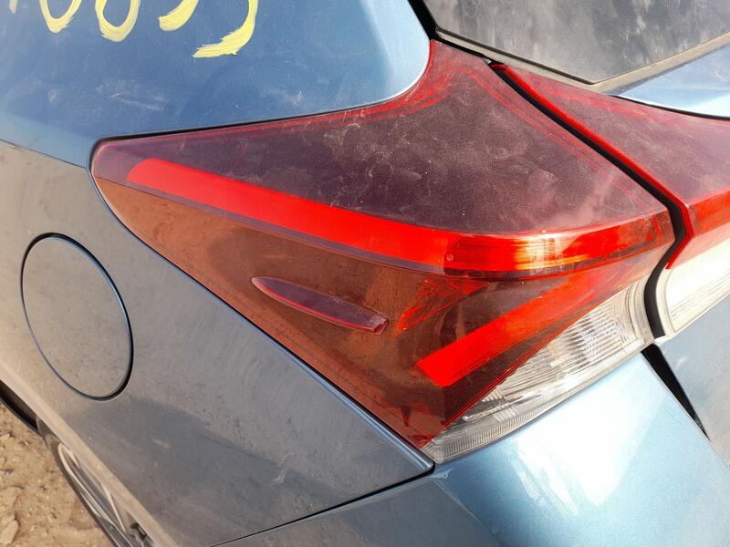 Piloto Trasero Izquierdo Exterior para Toyota Auris (_E18_)
