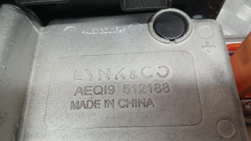 Convertidor para Lynk & Co 01