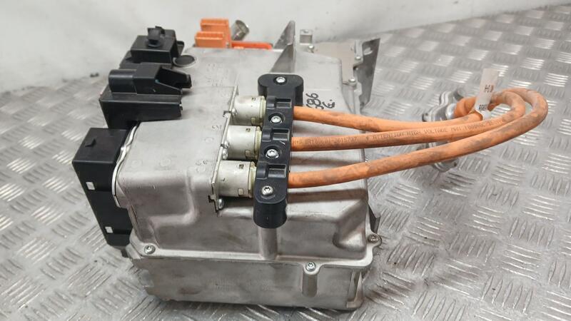 Convertidor para Lynk & Co 01
