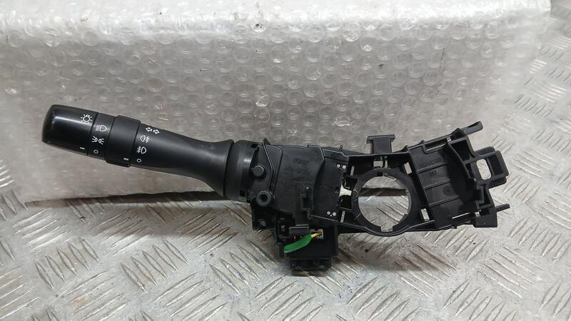 Mando Intermitentes para Toyota Yaris (_P13_)