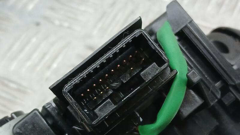 Mando Intermitentes para Toyota Yaris (_P13_)