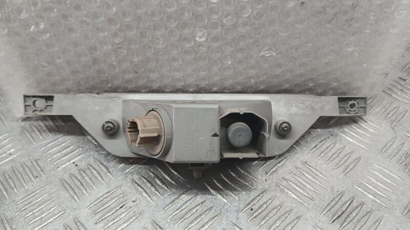 Piloto Trasero Central para Renault Koleos