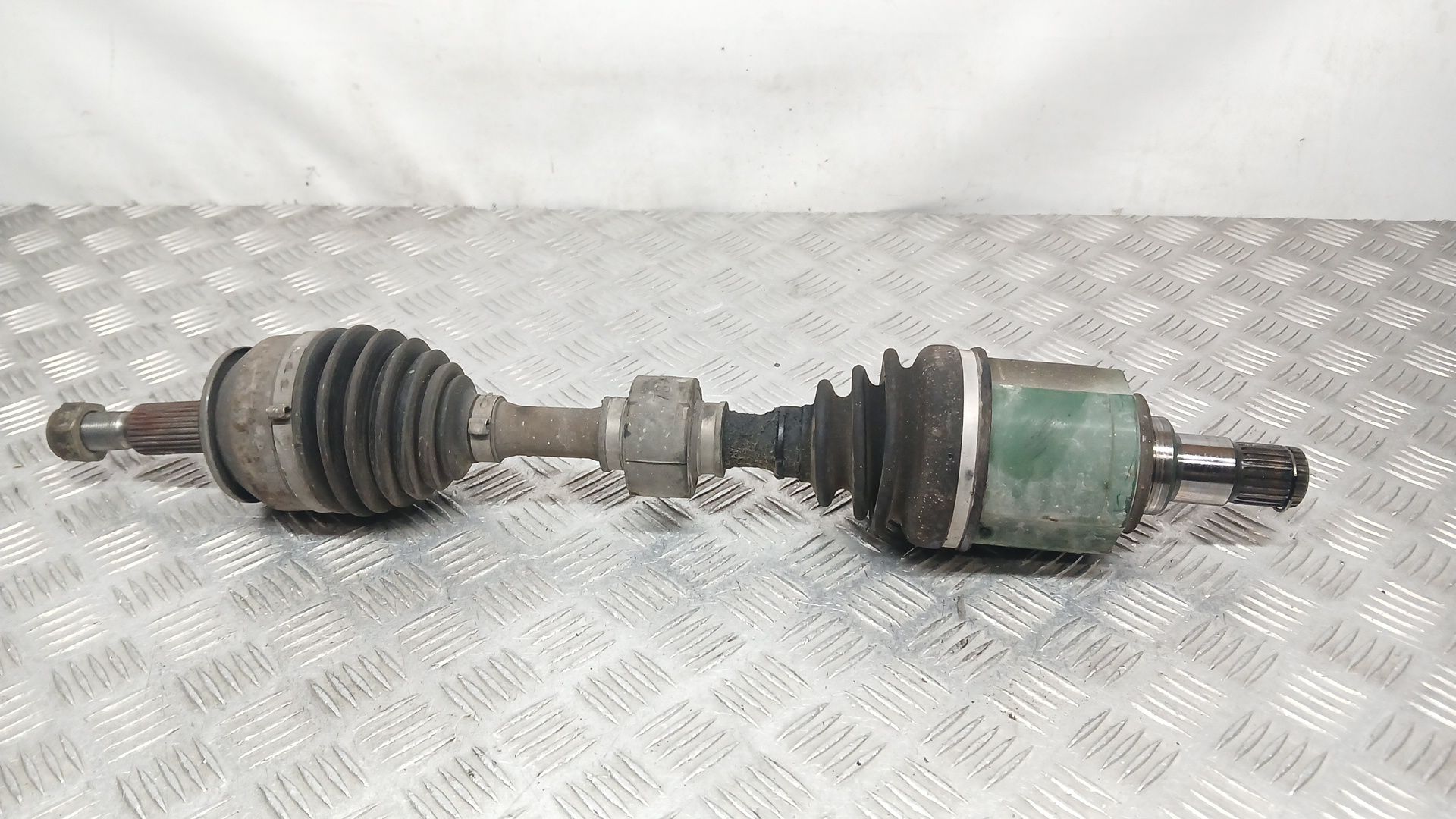 Transmision Delantera Izquierda para Mitsubishi Grandis (Na_W)