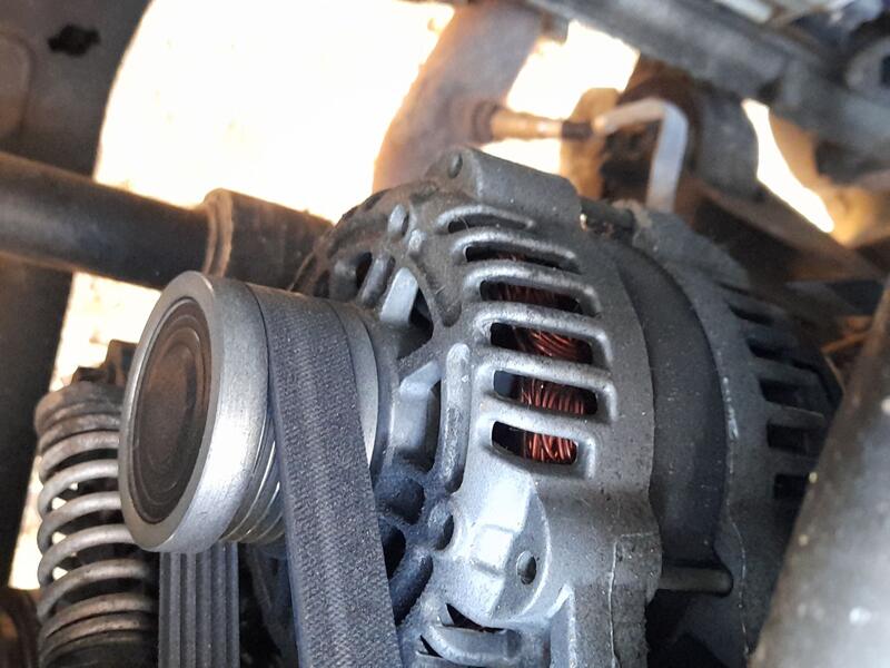 Alternador para Opel Astra J Sedán