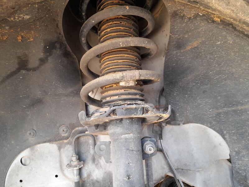Amortiguador Delantero Izquierdo para Ford Fiesta Vii (Hj, Hf)