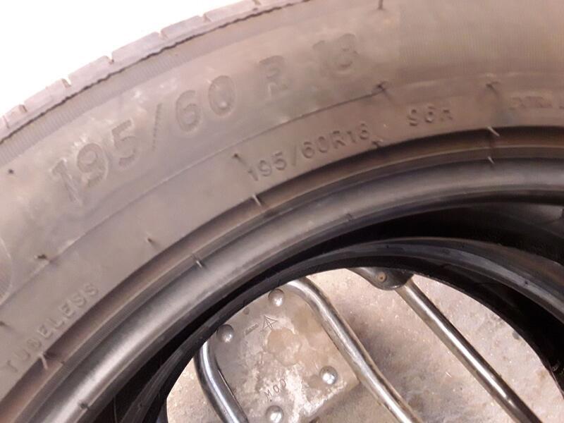 Neumatico Pareja para Neumaticos Reutilizados